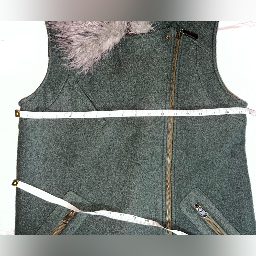 Anthropologie ❤️ Elevenses Boho Faux Fur Collar Crochet Vest Wool Blend Green - Picture 6 of 7